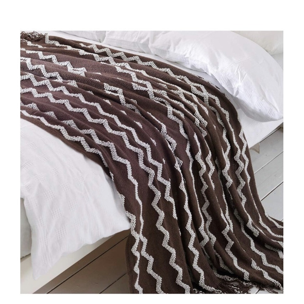 BOURINA Fluffy Chenille Knitted Fringe Throw Blanket Lightweight Soft Cozy 60x80